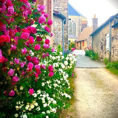 Le Petit Lore Apartament Sainte-Suzanne (Mayenne)